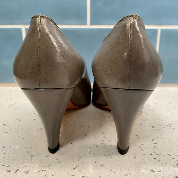 Chanel Vintage Interlocking CC Logo Leather Pumps by Lagerfeld‎ Gray Grey 37.5 - Picture 6 of 13